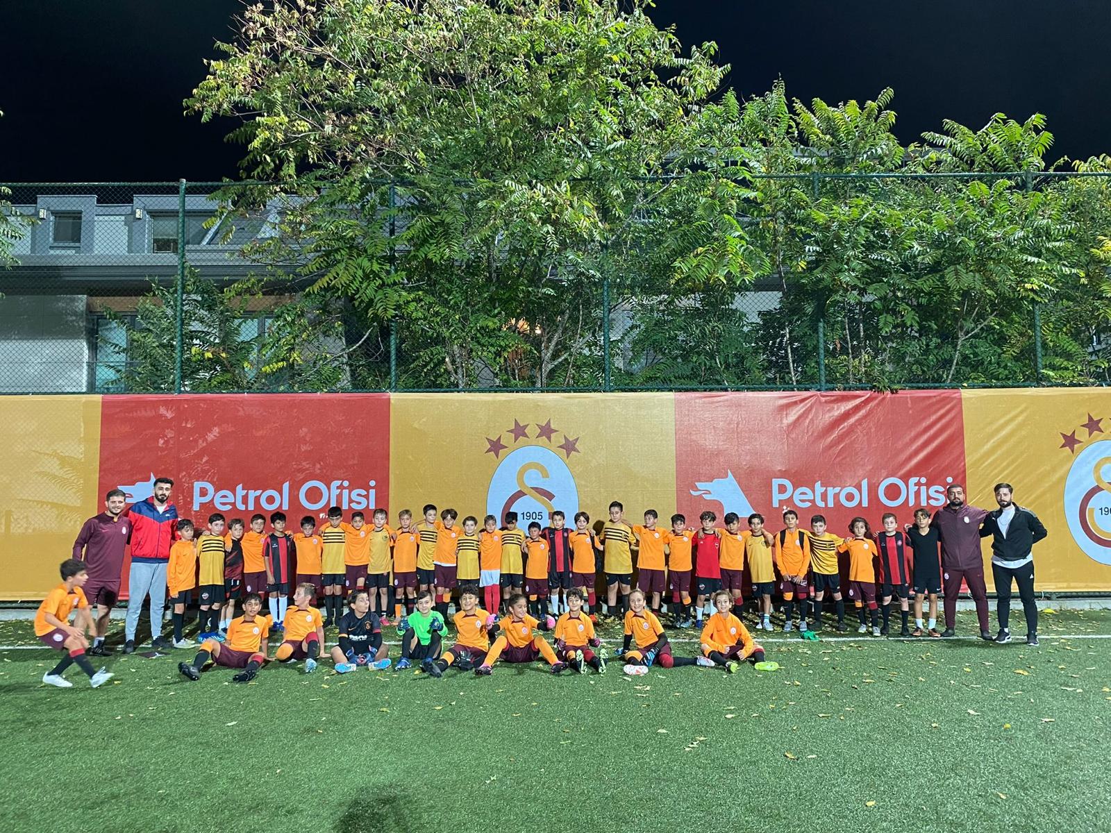 DORA FUTBOL AKADEMİ