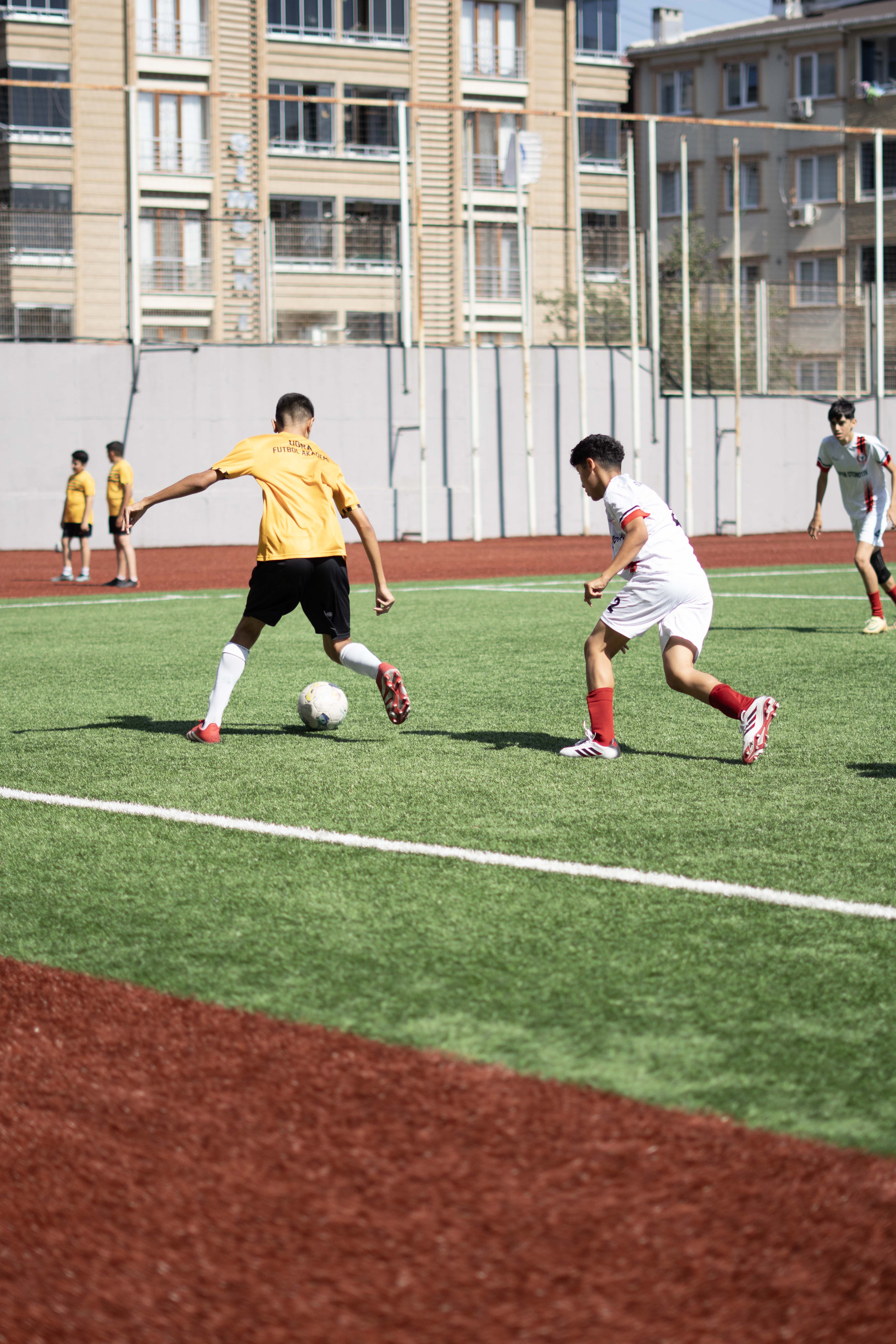 DORA FUTBOL AKADEMİ